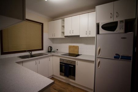 Millies Guesthouse & Serviced Apartments - Accommodation QLD 1