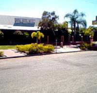 Royal Hotel Resort - Accommodation QLD