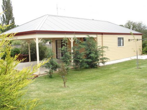 Gumtrees Cottage - Accommodation QLD 0