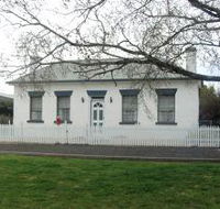 Batt's Cottage - Accommodation QLD