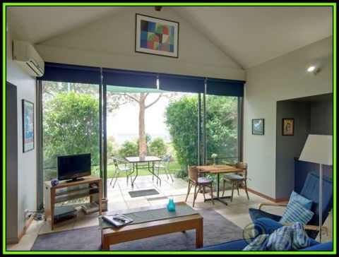 Mountain Edge Lodges - Accommodation QLD 4