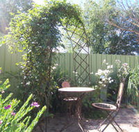 Robyn's Nest Country Cottages - Accommodation QLD