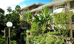 Wahroonga Waldorf Apartments - Accommodation QLD 5