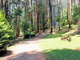 Hill 'n' Dale Farm Cottages - Accommodation QLD 0