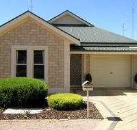 Kadina Luxury Villas - Accommodation QLD