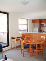 Waitara Furnished Apartments - Accommodation QLD 7