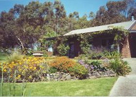 Lambert's Hill Country Bed And Breakfast - Accommodation QLD 0