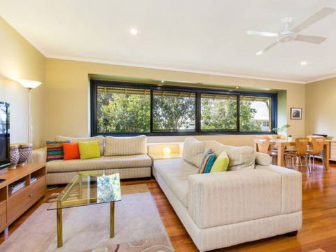 Short Stay Network - Accommodation QLD 0