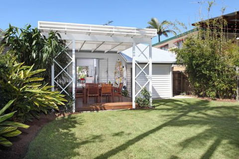Short Stay Network - Accommodation QLD 5