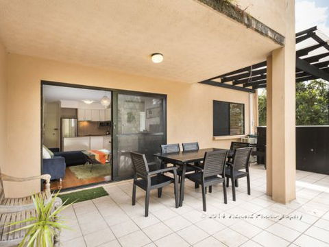 Short Stay Network - Accommodation QLD 7