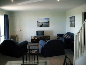 The Harbour View At North Shores, Wallaroo - Accommodation QLD 2
