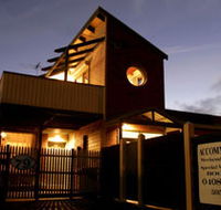 Black Dolphin Luxury Accommodation - Accommodation QLD