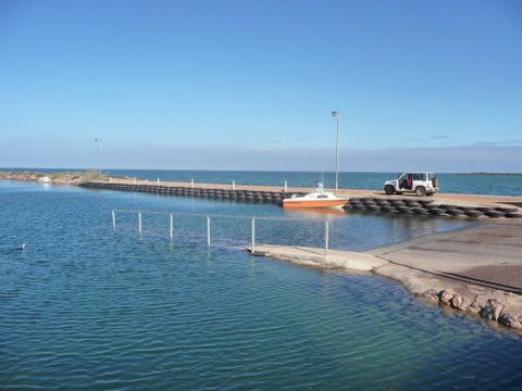 Cowell Foreshore Caravan Park & Holiday Units - Accommodation QLD 5
