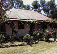 Settlers Cottage - Accommodation QLD