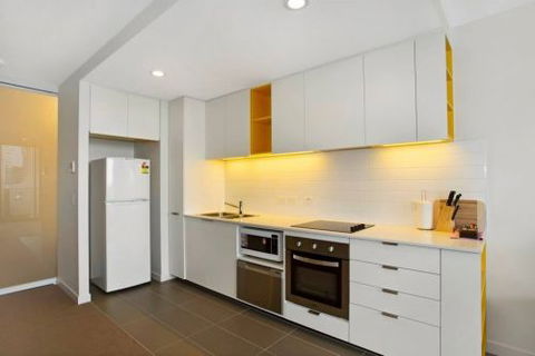 Astra Apartments - Melbourne Docklands - Accommodation QLD 1