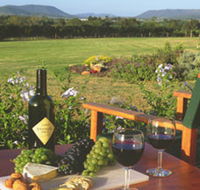 Tranquil Vale Vineyard Cottages - Accommodation QLD