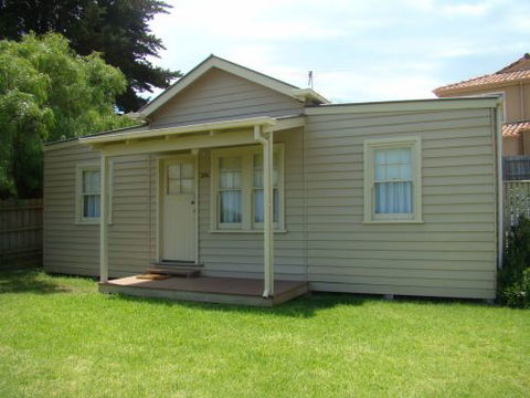 George Cottage - Accommodation QLD 0