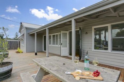 Blakiston House - Accommodation QLD 4