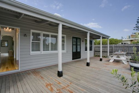 Blakiston House - Accommodation QLD 5