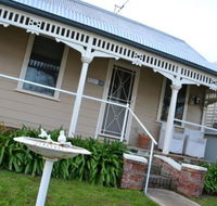 The Little Bird House - Accommodation QLD