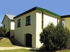 Beachport Holiday Units - Accommodation QLD 0