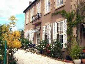 Adelaide Hills Chateau Gardenique B&b - Accommodation QLD 0