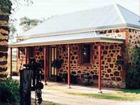 Enerby Farm Cottage - Accommodation QLD 0