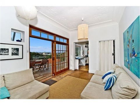 Sydney Furnished Rentals - Accommodation QLD 2