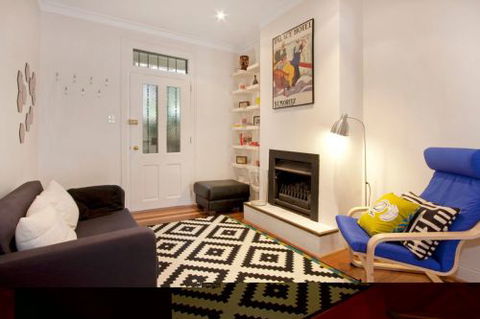 Sydney Furnished Rentals - Accommodation QLD 7