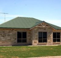 Juno Court Holiday Retreat - Accommodation QLD