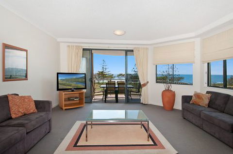 Meridian Alex Beach Apartments - Accommodation QLD 2