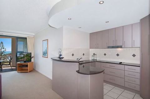 Meridian Alex Beach Apartments - Accommodation QLD 6
