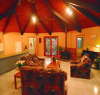Lovedale Lodge - Accommodation QLD