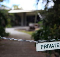 ArtHOUSE Beachfront Accommodation - Accommodation QLD