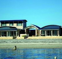Baird Bay Ocean Eco Apartments - Accommodation QLD
