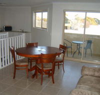 Inverloch Cabins - Accommodation QLD