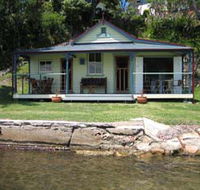 Iona Cottage - Accommodation QLD