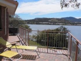 Derwent Retreat - Accommodation QLD 0