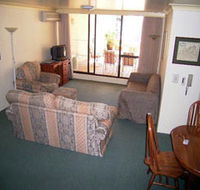 Manly Shores Holiday Apartment - Accommodation QLD