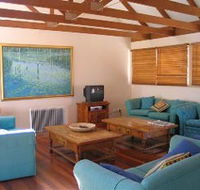 Kent Gardens Holiday House - Accommodation QLD