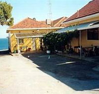Bay View Holiday Flats - Accommodation QLD