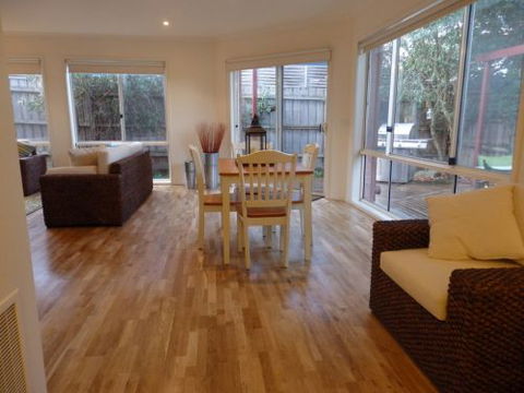 CENTREPOINT UNITS - HEIDELBERG - Accommodation QLD 6