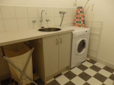 CENTREPOINT UNITS - HEIDELBERG - Accommodation QLD 9