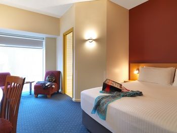 Ibis Melbourne Little Bourke Street - Accommodation QLD 9