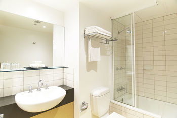 Ibis Melbourne Little Bourke Street - Accommodation QLD 17
