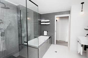 Ovolo Woolloomooloo - Accommodation QLD 71