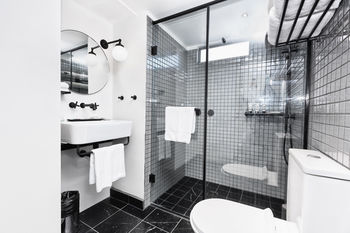 Ovolo Woolloomooloo - Accommodation QLD 77