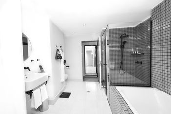 Ovolo Woolloomooloo - Accommodation QLD 82