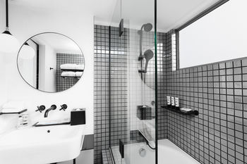 Ovolo Woolloomooloo - Accommodation QLD 83