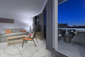 Sofitel Noosa Pacific Resort - Accommodation QLD 46